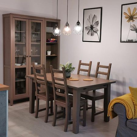 Apartament W Parku Lägenhet Oświęcim Exteriör bild