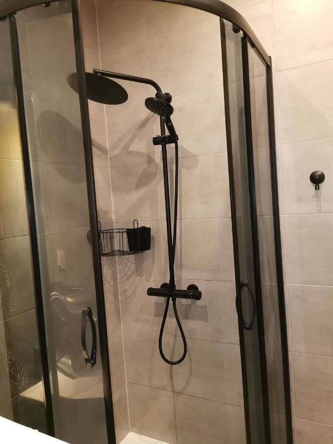 Apartament W Parku Lägenhet Oświęcim Exteriör bild