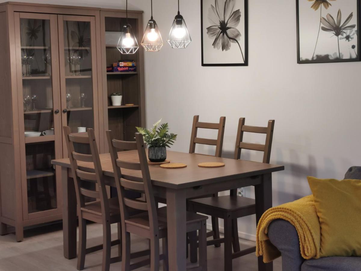 Apartament W Parku Lägenhet Oświęcim Exteriör bild