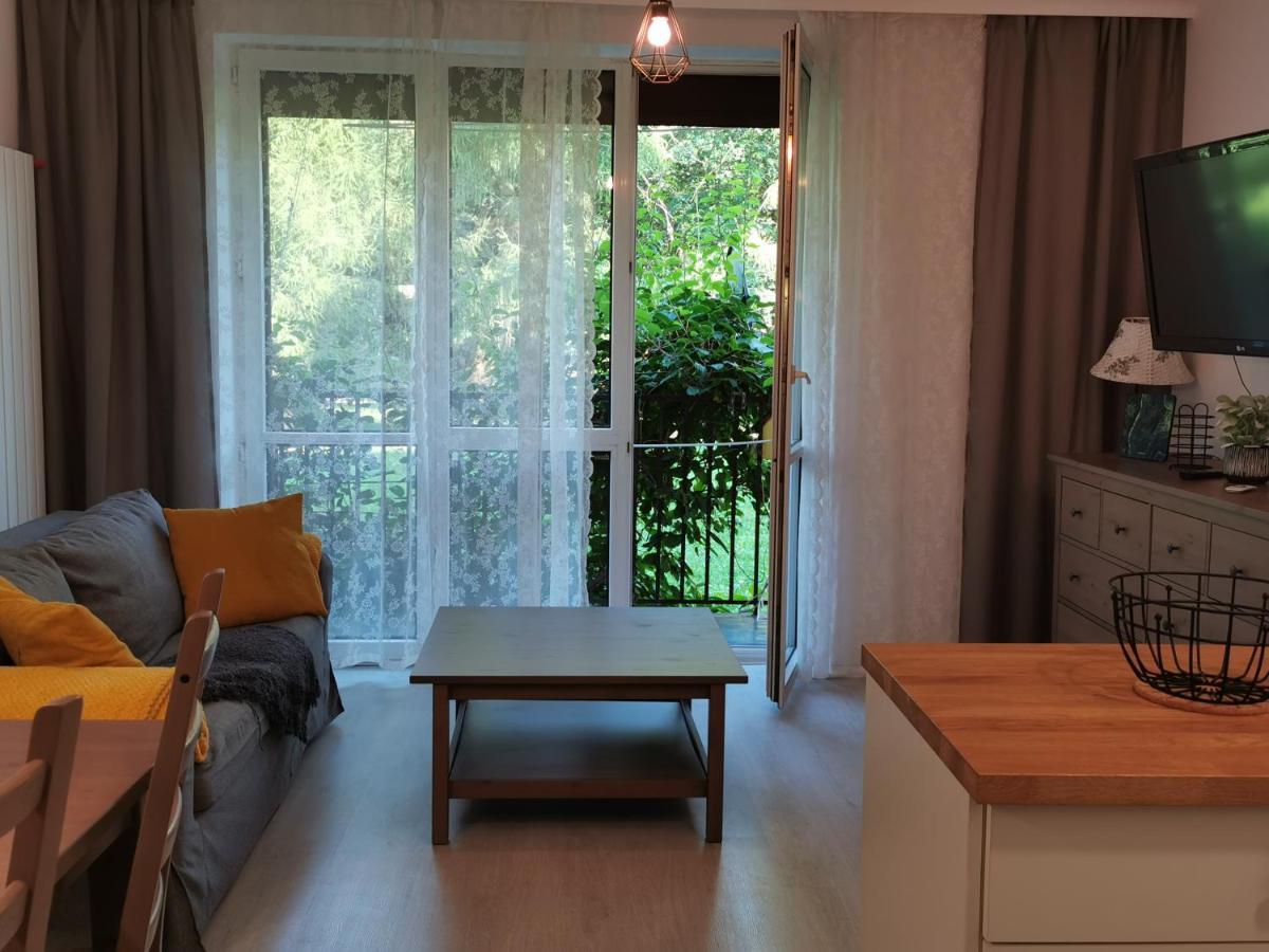 Apartament W Parku Lägenhet Oświęcim Exteriör bild